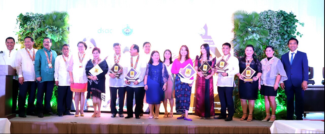 Loren Receives Datu Sumakwel Award from Antiqueños